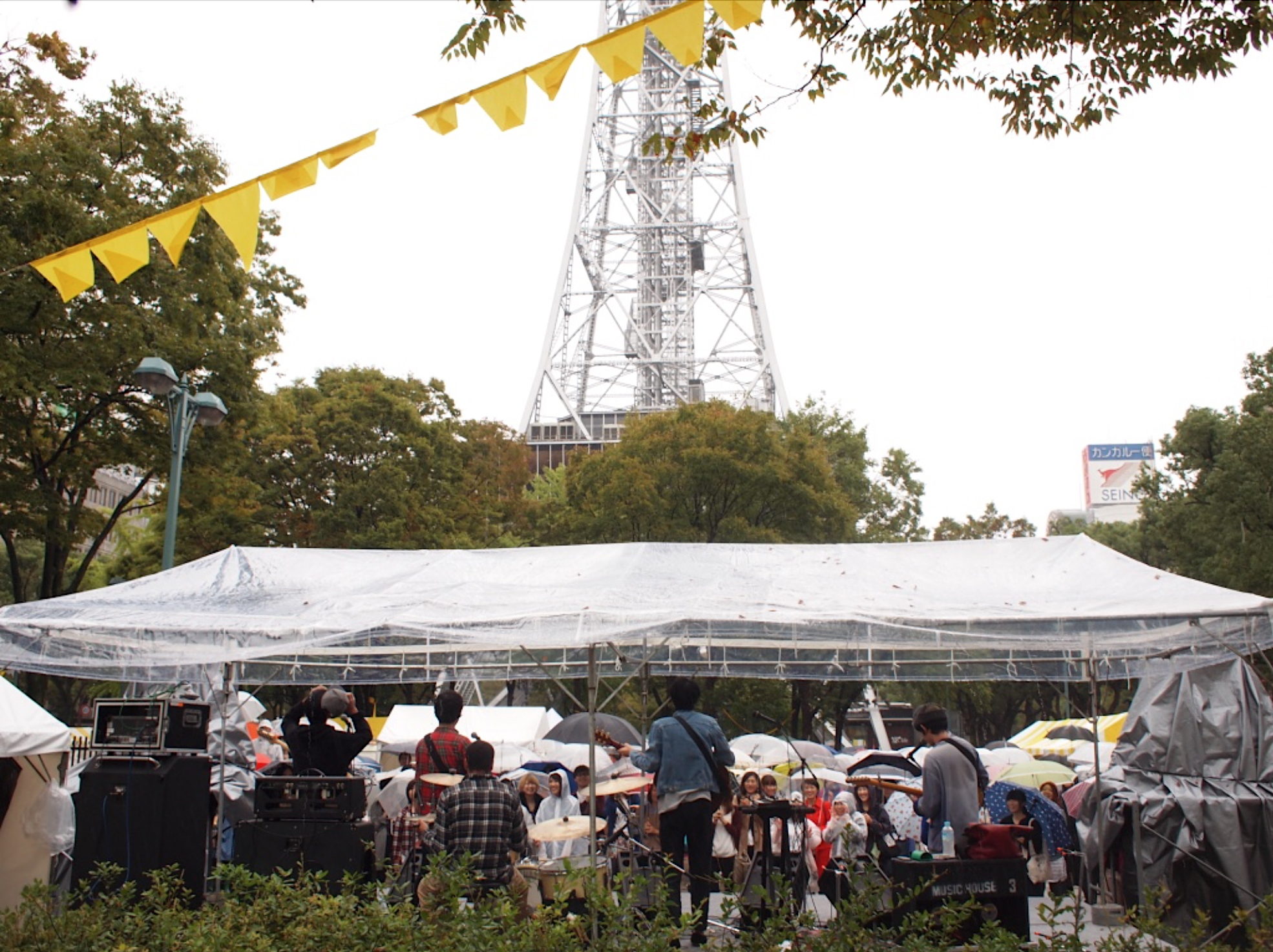 2年目の大雨 – 2013 – - SOCIAL TOWER MARKET - 名古屋の街に新しいかたちの社交場を